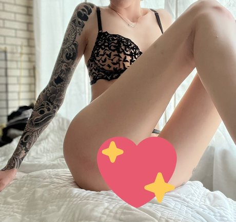 Alliury Xaerha pornostar sexy galerie