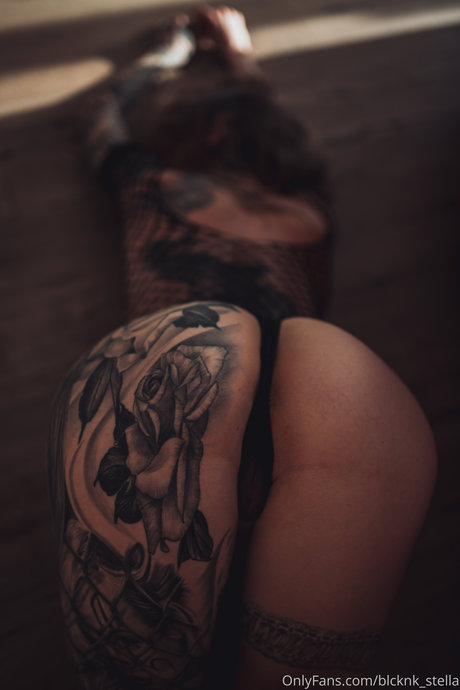 jungfrau-onlyfans erotische sexy galerie