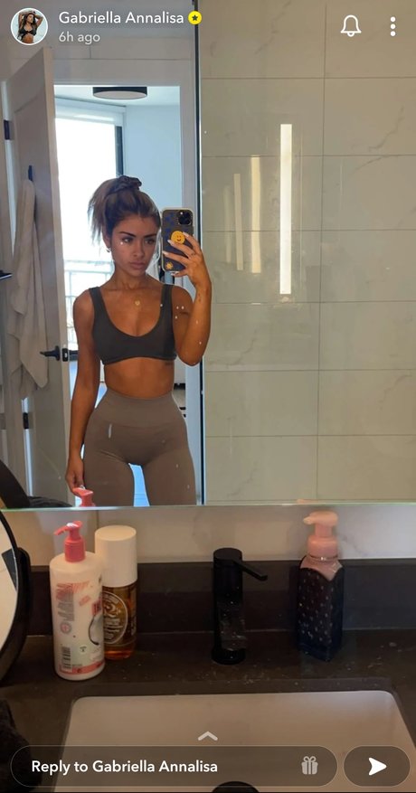 Gabriella Annalisa hübsche nackte bilder