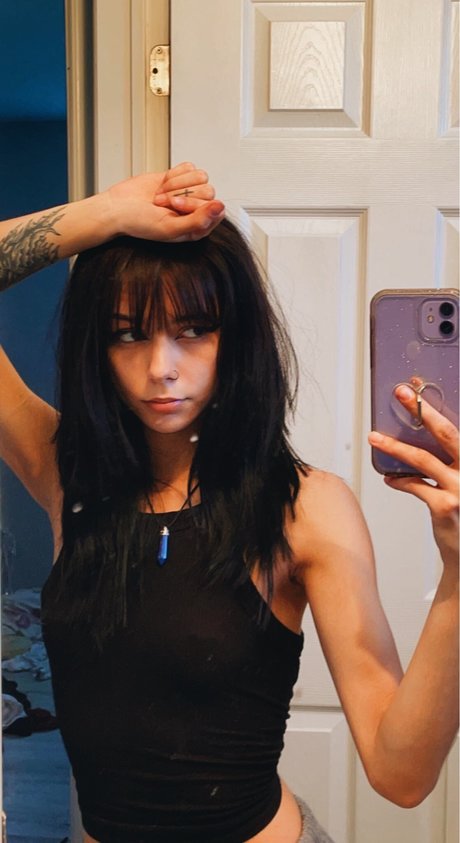 schwarze kätzchen-onlyfans sexy top fotos