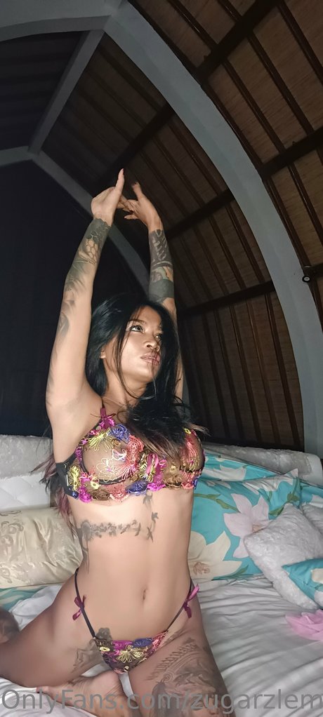 Zarah Leema model hübsche galerien