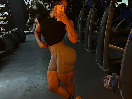 Karina Cruz porno erwachsene foto