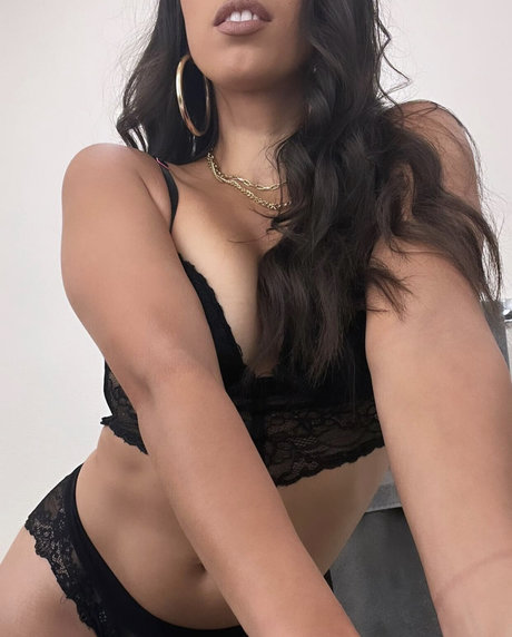 Kassandra Lee_ freie sex foto