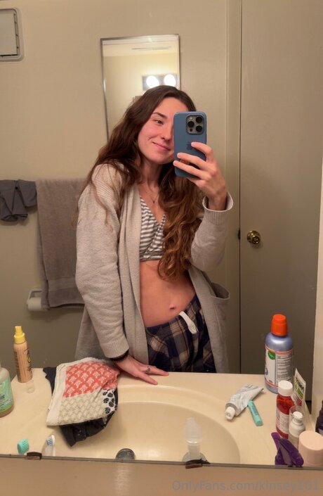 Kinsey101 pornostar nackte archiv