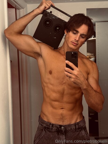 Pietroboselli schauspielerin nacktheit galerie