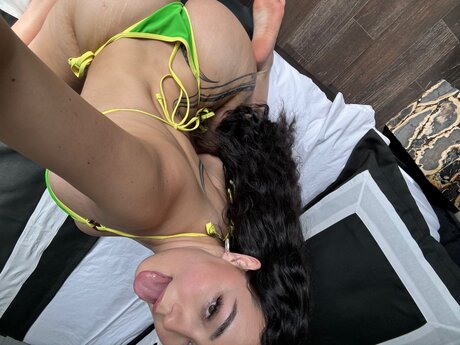 Curlymoana schöne pornostar foto