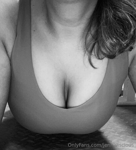 Jennaliscious erwachsene schöne foto