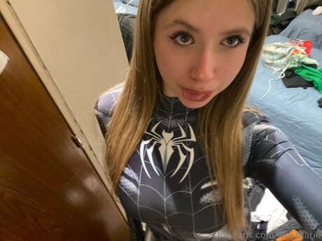 Leni Marie erotische kunst bild