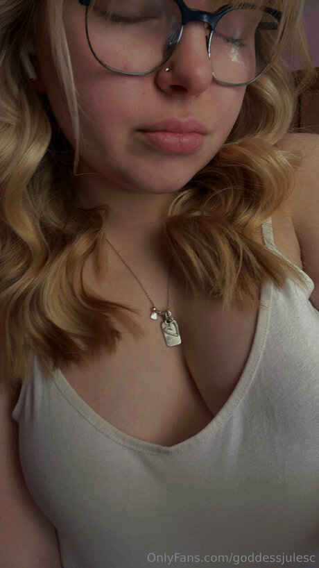 Goddessjulesc schauspielerin nette fotos