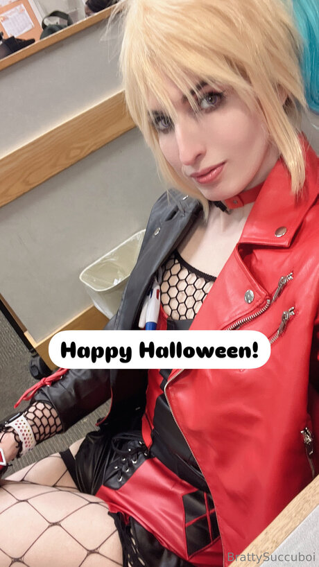 Tomboysuccubus perfekte nackten galerien