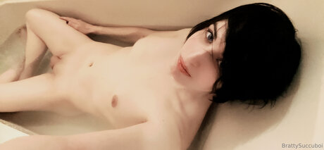 Tomboysuccubus hübsche xxx bilder