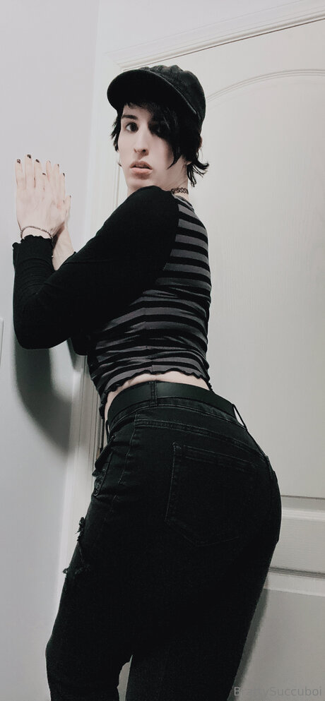 Tomboysuccubus top xxx galerie