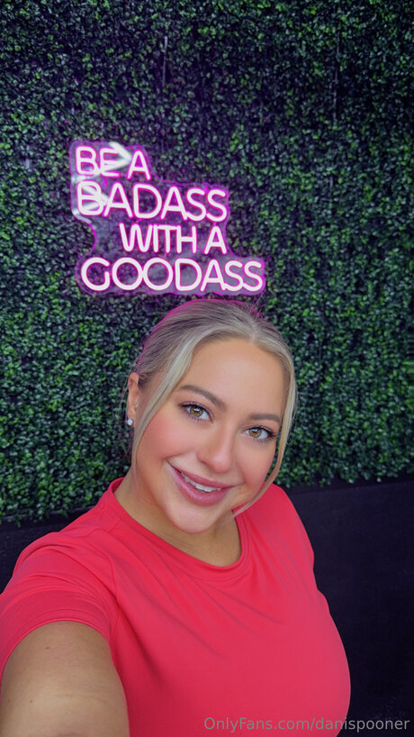 Dani Spooner hübsche nackt archiv