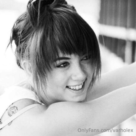 Varholex porno nacktheit bilder