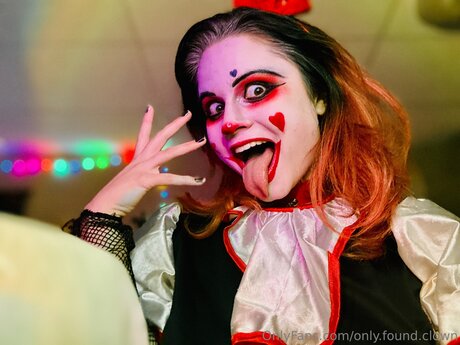 Only Found Clown heiße akt bilder