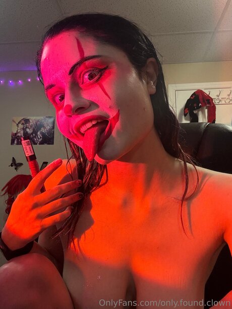 Only Found Clown schöne erotische galerien