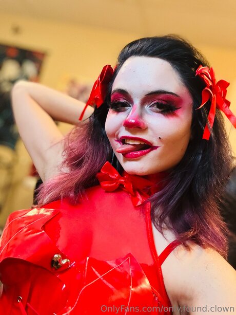 Only Found Clown nackt hd archiv