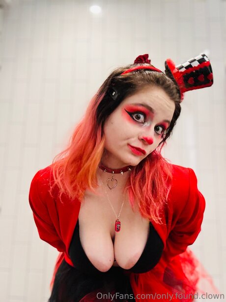 Only Found Clown porno sexy bild