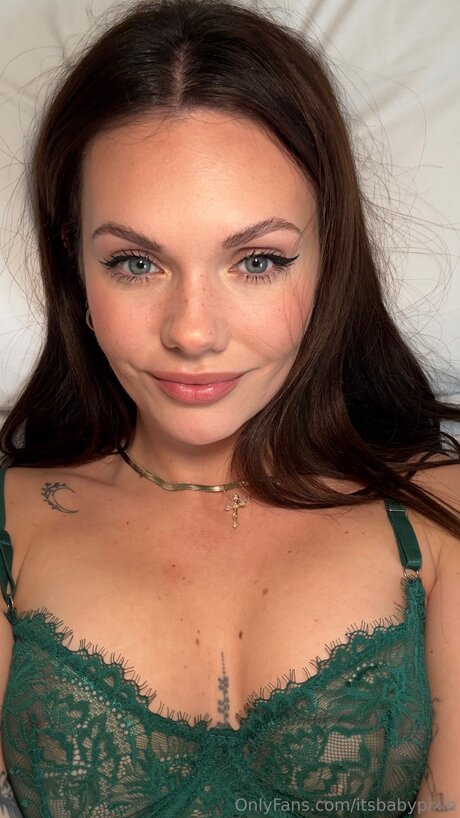 Itspixiebaby nackt exklusive bilder