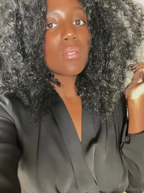 Hypnotik Kiskeya erwachsene exklusive bilder