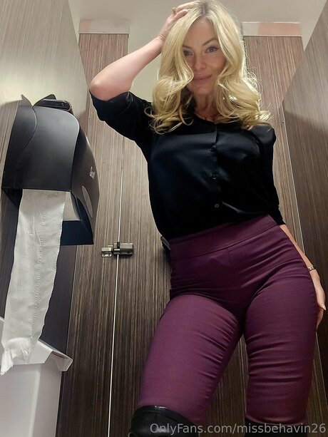 Missbehavin26 nacktheit bilder