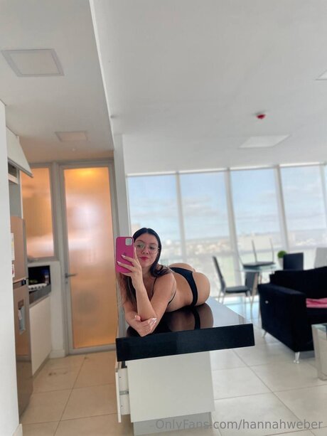 Hannahweber top erotische galerie