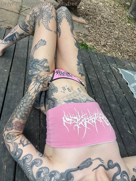 Nasttybunnyfree erwachsene nacktheit bilder