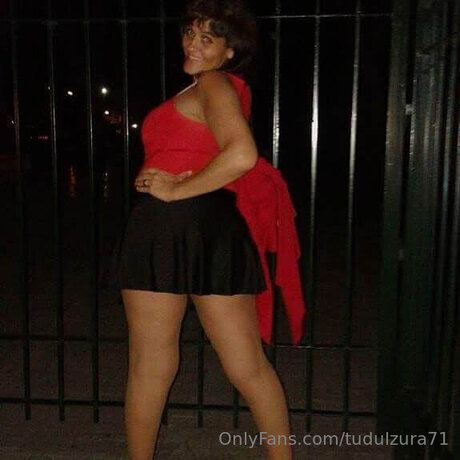 Tudulzura71 porno nette bild