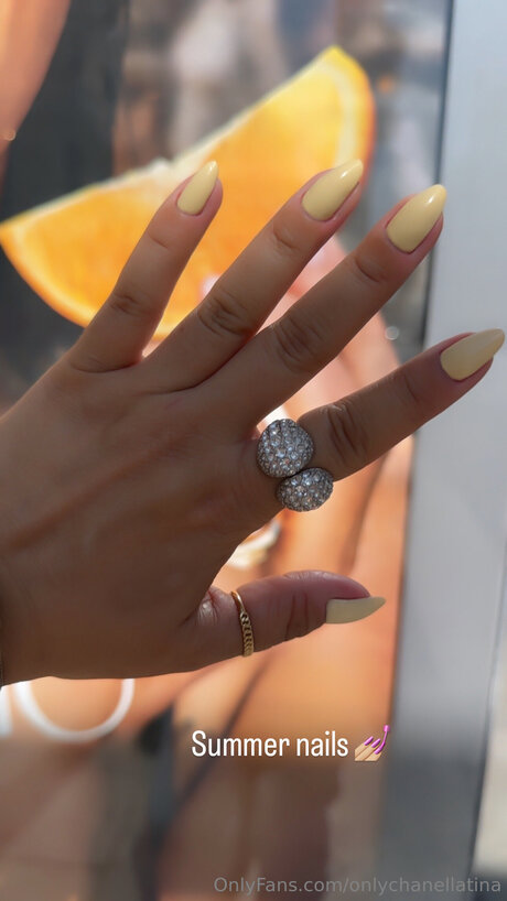 Onlychanellatina kostenlose nacktheit bilder