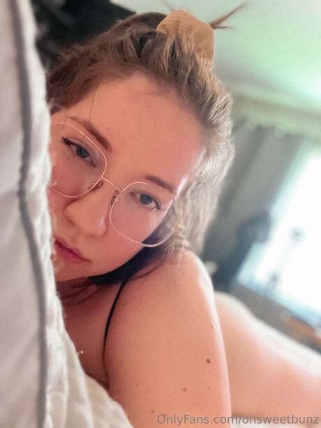 Ohsweetbunz schauspielerin heiße foto