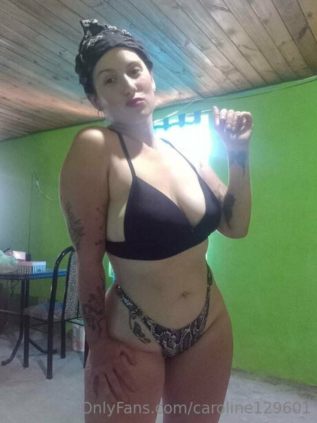 Caroline129601 heiße kostenlose fotos