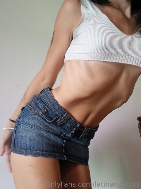 Lalucer0 nacktheit heiße archiv