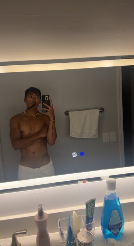 J Shredderson sex bilder