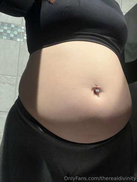 Therealdivinity kunst beste galerie