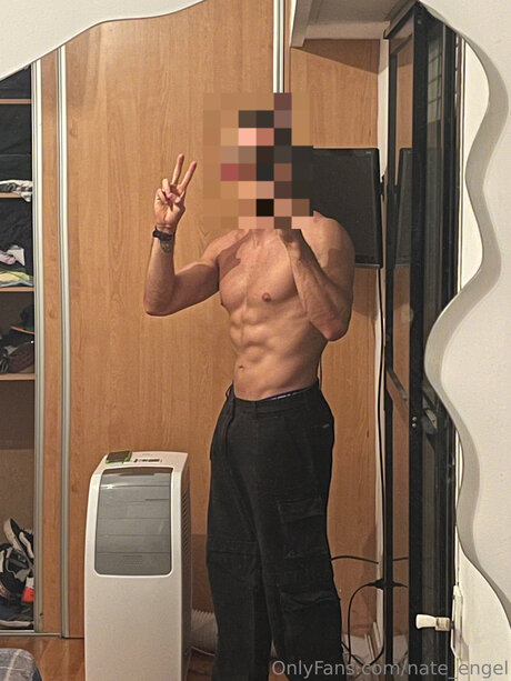 Nate Engel exklusive porno galerien