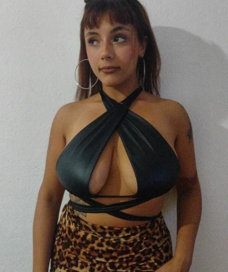 Lari Pintos erwachsene akt bilder