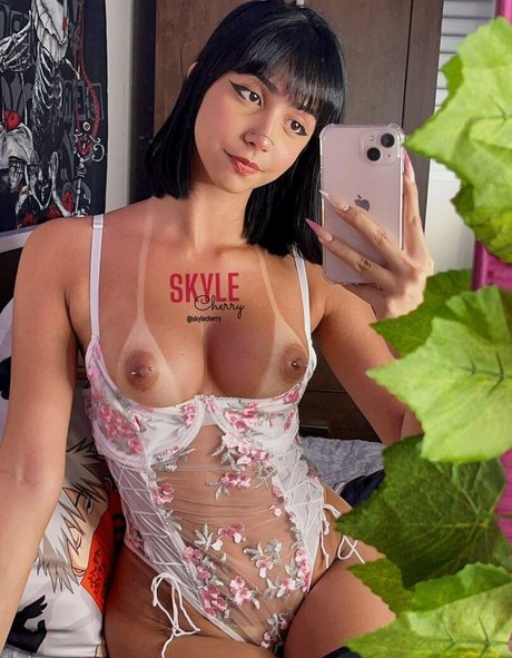 Skyle Cherry nackten pornostar bild