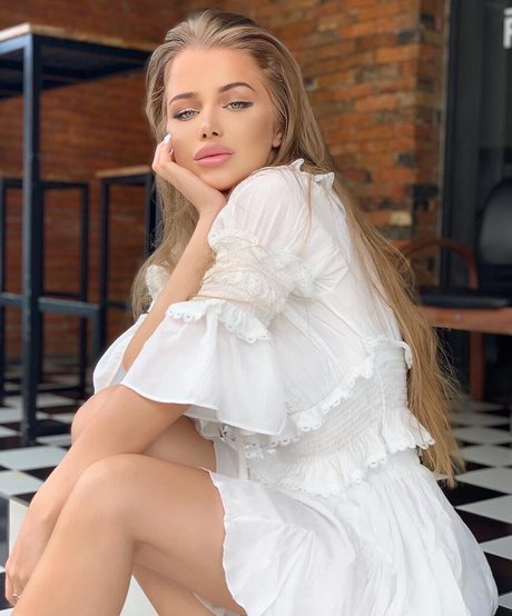 alexa stel akt galerien