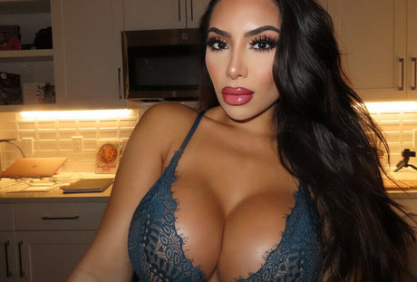 Ana Lozano model heiße foto