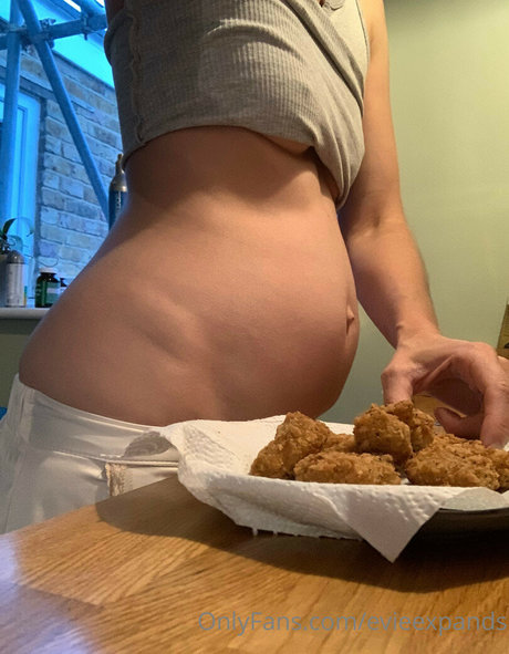 evieexpands top porno bild