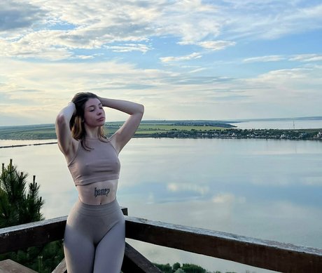 lilu20 nacktheit sexy bild