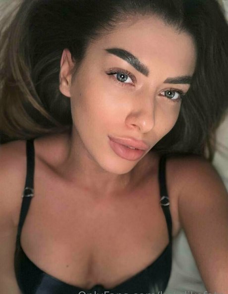 katelikefate erwachsene pornografische bild