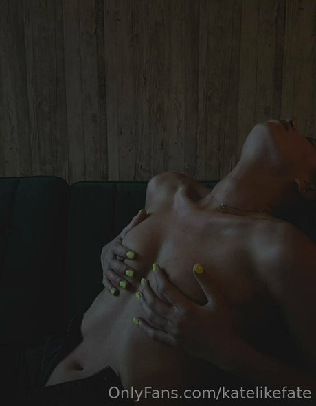 katelikefate nacktheit heiße galerie