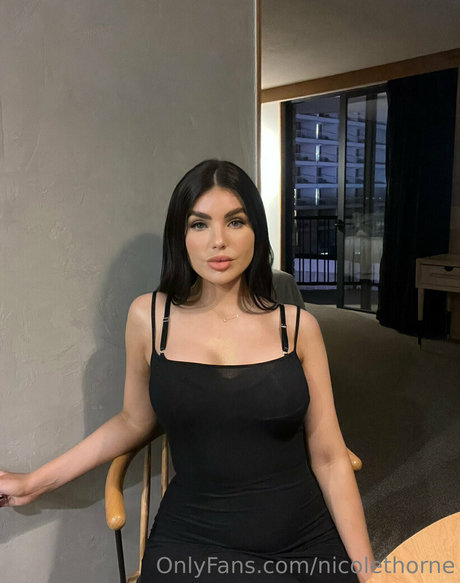 nicolethorne model nackt galerien