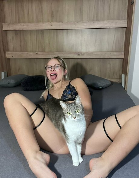 Fitkacenka2 schauspielerin perfekte foto