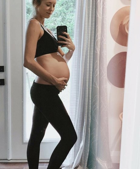 Allie Wes perfekte pornographische galerie