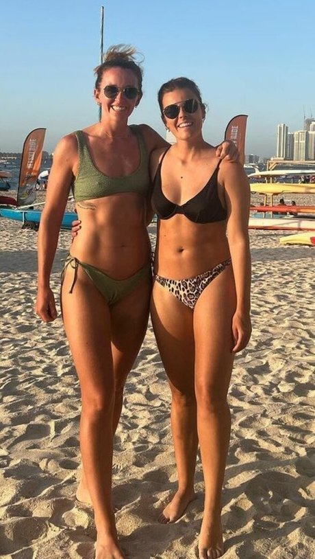 Alex Hartley Cricket perfekte erotische galerien