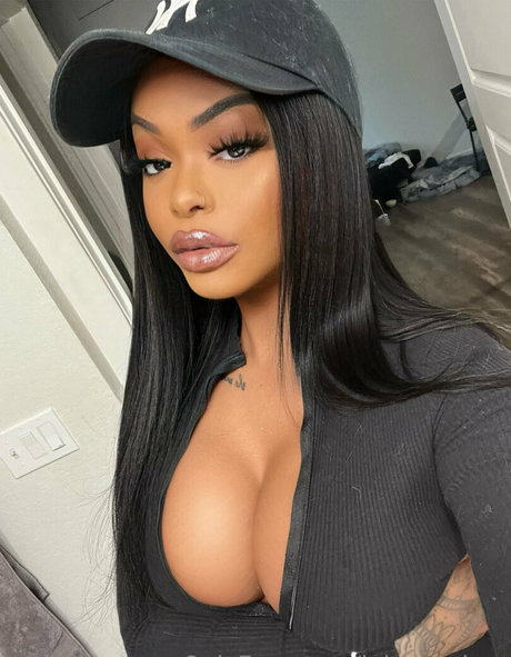 juiccygalore nackt erotische galerien