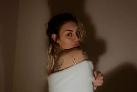 kiwigiiiirl sexy pornostar fotos