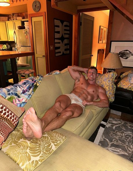 codydealfree exklusive hübsche bild